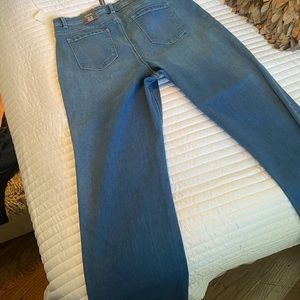 Boot cut jeans